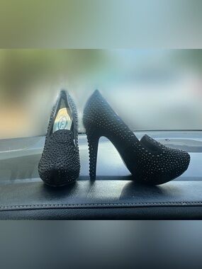 Italina Black Crystal Studded High Heels size 5.5